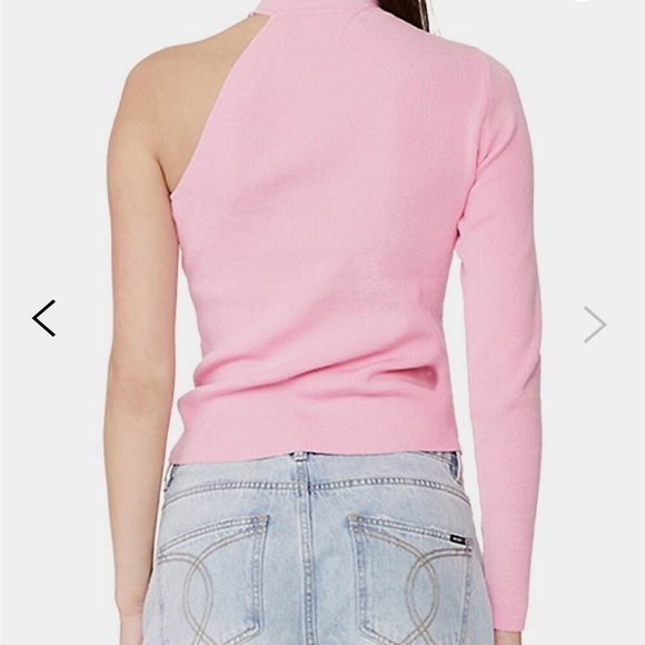 Asymmetric Knit Turtleneck - Picture 5 of 7